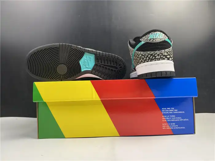 Reps LY Nike SB Dunk Low atmos Elephant BQ6817-009