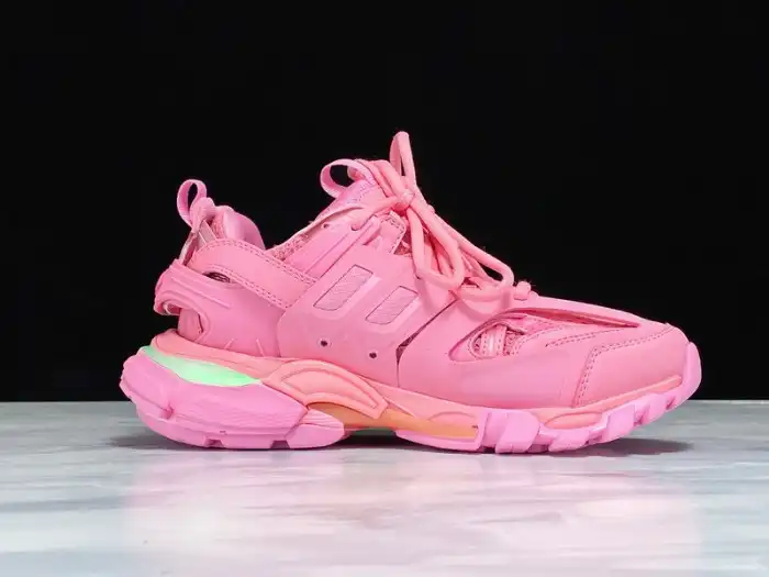 Rep LY BLCG Track Trainer Pink Lighted 542436 W2LA1 5842