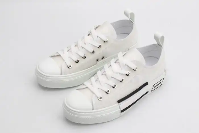 Rep LY DR B23 Oblique Low Top Sneakers