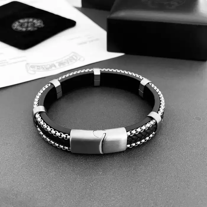 Rep LY Chrome He@rts Bracelet