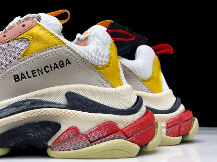 KICKWHO BLCG Triple S Cream Yellow Red 524038 W09O5 9035