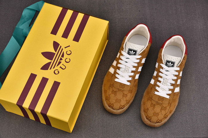 KICKWHO Adidas x Gucci Gazelle Sneaker Golden