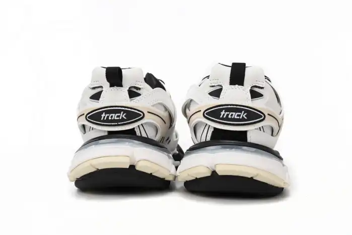 Bmlin Shoes BLCG TRACK SNEAKER 542436 W3NH3 7261