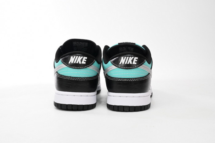 KICKWHO Nike Dunk SB Low Diamond Supply Co. "Tiffany" 304292-402