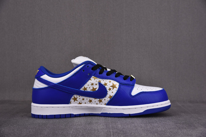 KICKWHO Nike SB Dunk Low Supre* Stars Hyper Royal (2021) DH3228-100