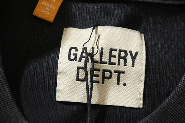 KICKWHO GA11ERY DEPT. T-SHIRT 24042306