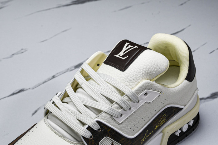 TB LV TRAINER SNEAKER 24051006