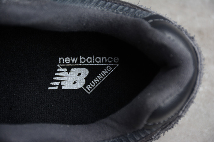 TB New Balance 2002R Protection Pack Phantom M2002RDB