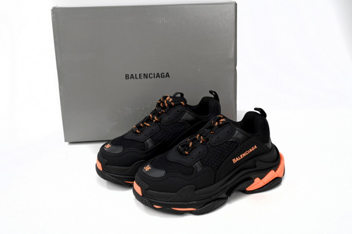 TB BLCG TRIPLE S SNEAKER 524039 W2FA1 9188