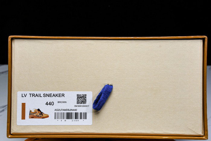 TB LV SKATE SNEAKER 24111605