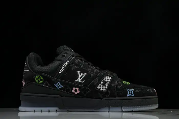 Rep LY LV TRAINER SNEAKER 24111502