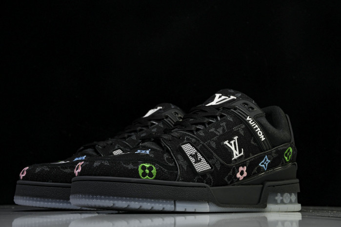 TB LV TRAINER SNEAKER 24111502