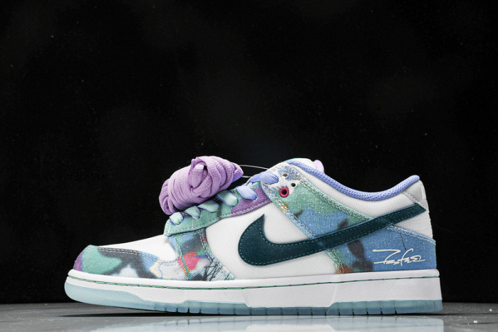 TB Nike SB Dunk Low Futura Laboratories Bleached Aqua HF6061-400