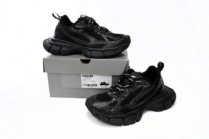 TB BLCG 3XL SNEAKER 734733 W2RC6 0203