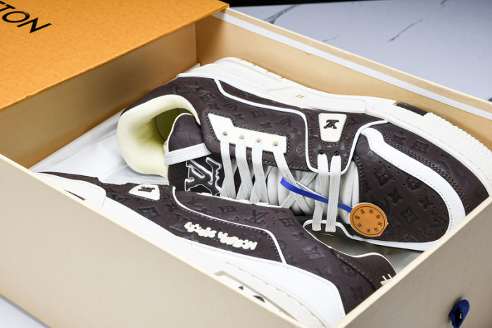 TB LV TRAINER SNEAKER 24051002