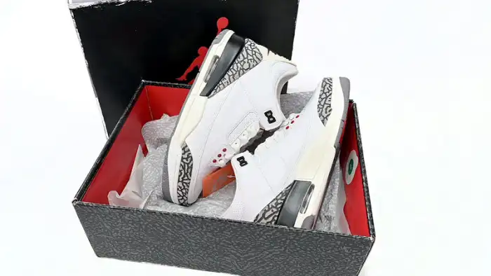 Bmlin Jordan 3 Retro White Cement Reimagined DN3707-100