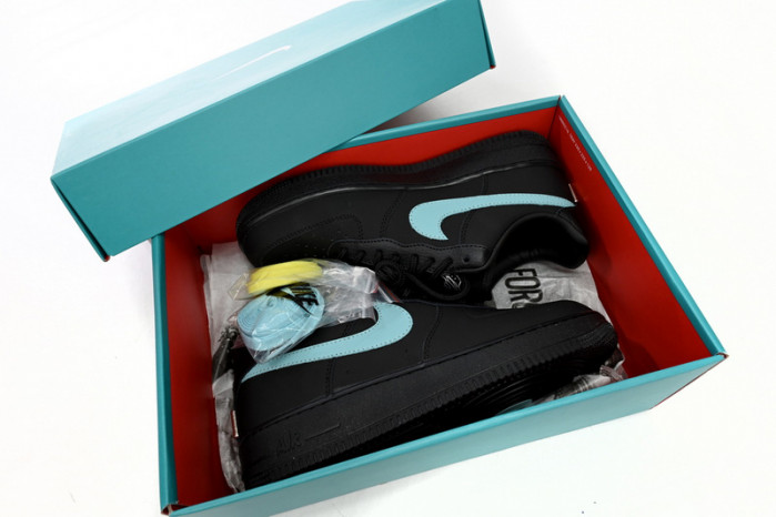 TB Nike Air Force 1 Low SP Tiffany And Co. DZ1382-001