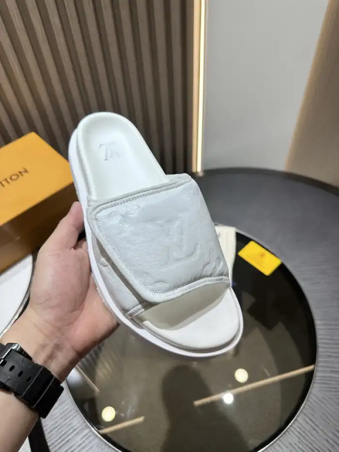 Rep LY LV Miami Mule 24052721