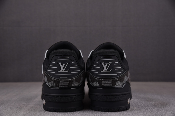 TB LV TRAINER SNEAKER 24062702