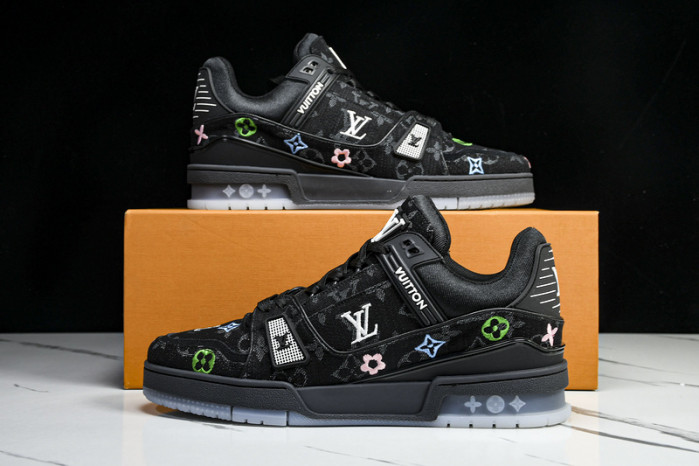 TB LV TRAINER SNEAKER 24111502