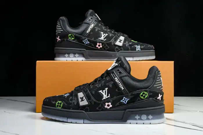 Bmlin Shoes LV TRAINER SNEAKER 24111502