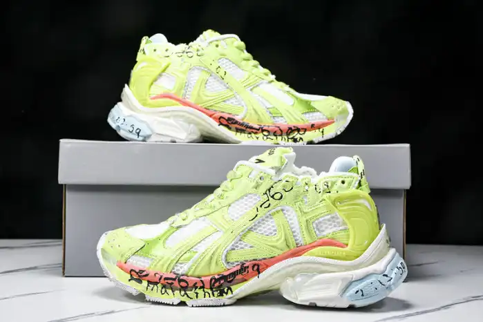 Rep LY BLCG RUNNER SNEAKER 772767 WRNMT 4697