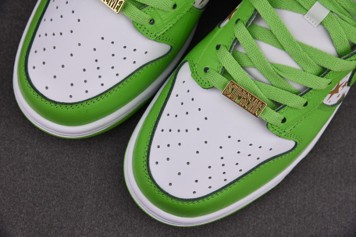 TB Nike SB Dunk Low Supre* Stars Mean Green (2021) DH3228-101