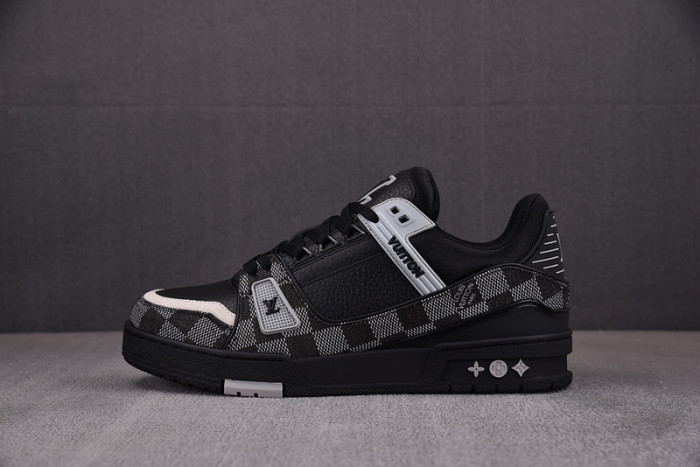 TB LV TRAINER SNEAKER 24062702