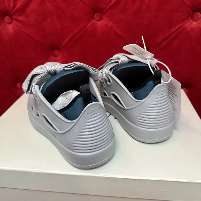 Rep LY LANVIN CURB SNEAKERS (With a replaceable liner)