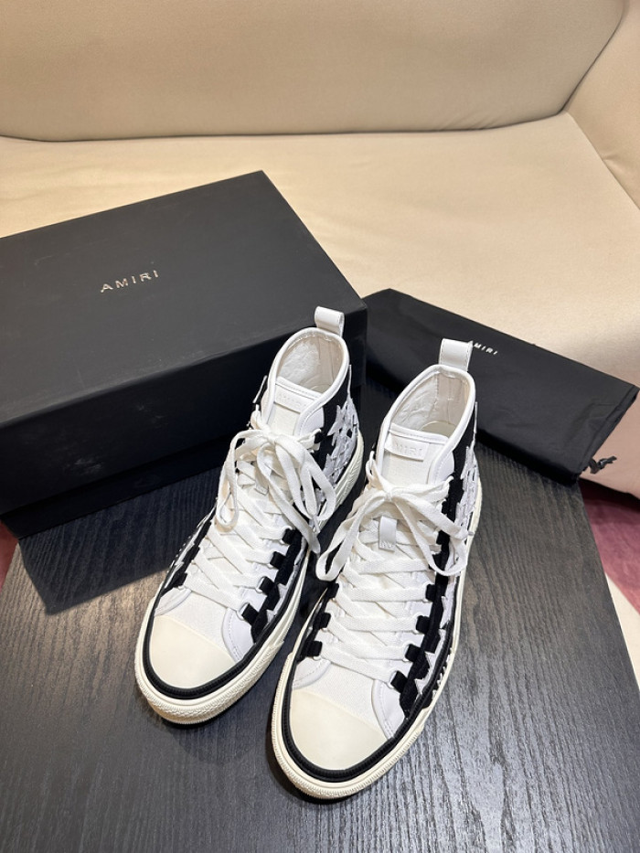 TB AR1M1 Sneaker 24112712