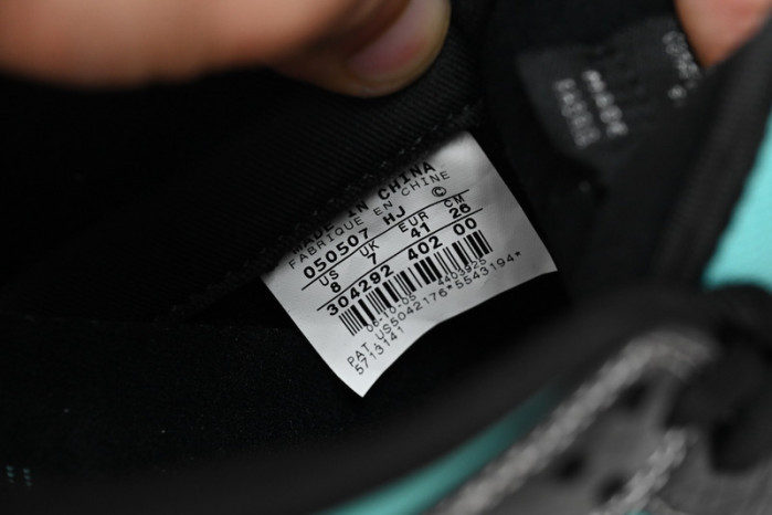 KICKWHO Nike Dunk SB Low Diamond Supply Co. "Tiffany" 304292-402