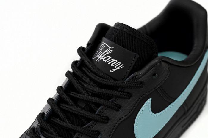 TB Nike Air Force 1 Low SP Tiffany And Co. DZ1382-001