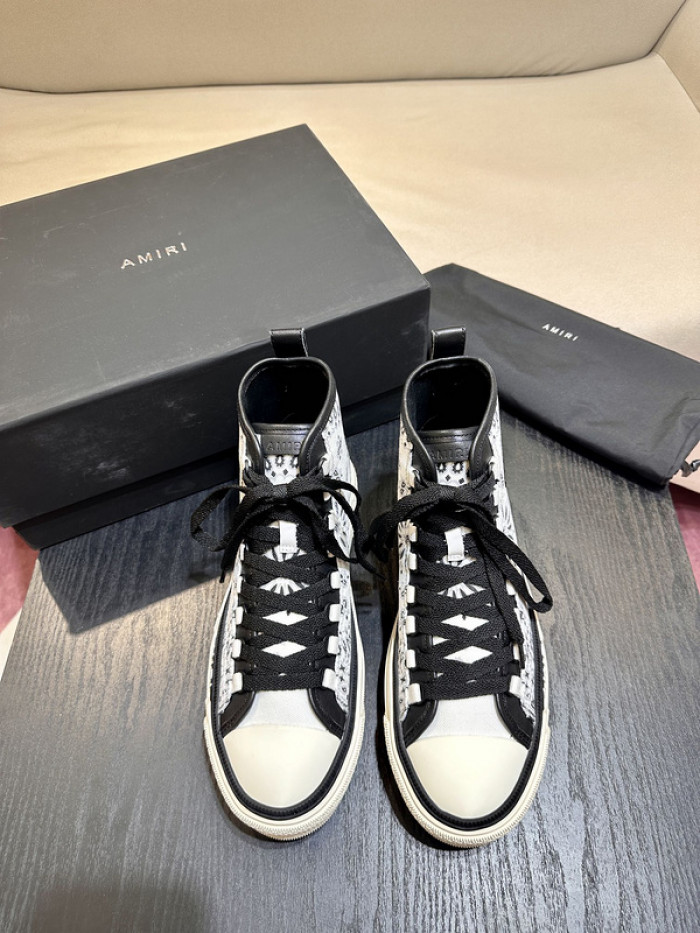 TB AR1M1 Sneaker 24112716