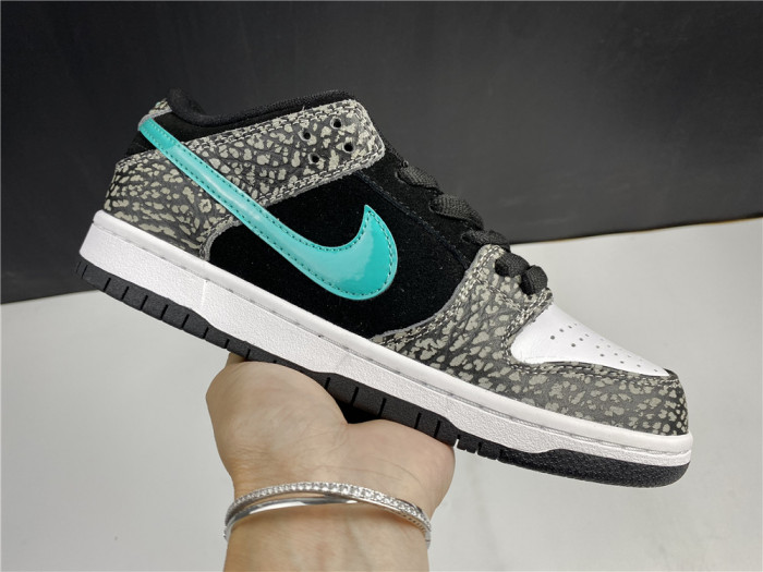 KICKWHO Nike SB Dunk Low atmos Elephant BQ6817-009