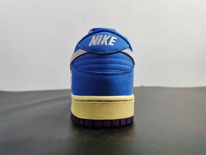 TB Nike Dunk Low UNDEFEATED Dunk vs. AF1 DH6508-400