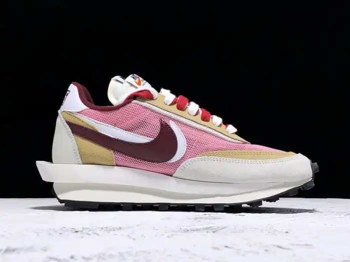 1st Kicks Shoes Sacai x Nike LVD Waffle Daybreak BV0073-500