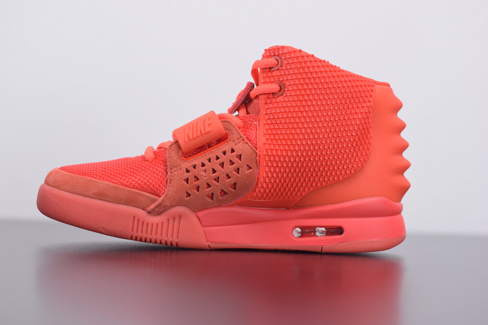 TB Nike Air YEEZY 2 Red October 508214-660