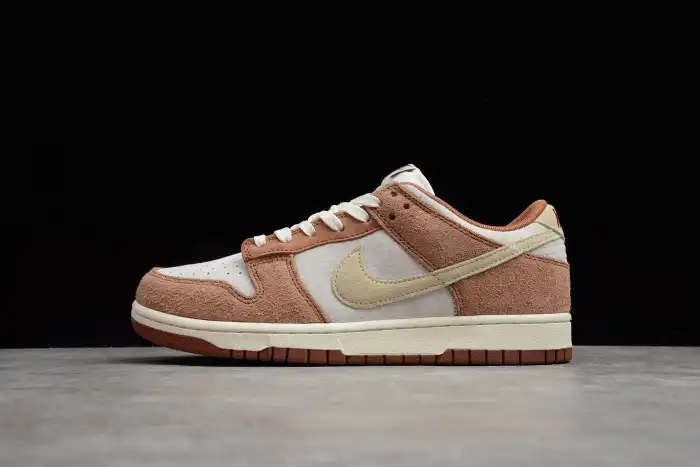 LY Nike Dunk Low Medium Curry DD1390-100