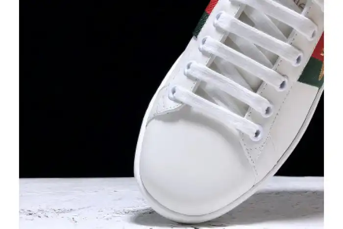 Reps LY GUCC ACE EMBROIDERED LOW-TOP SNEAKER WHITE WITH BEE