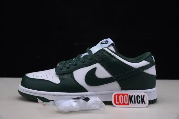 Husky Nike Dunk Low Spartan Green DD1391-101