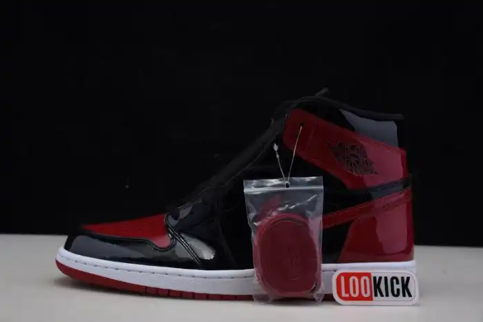 Husky Air Jordan 1 High OG Bred Patent 555088-063