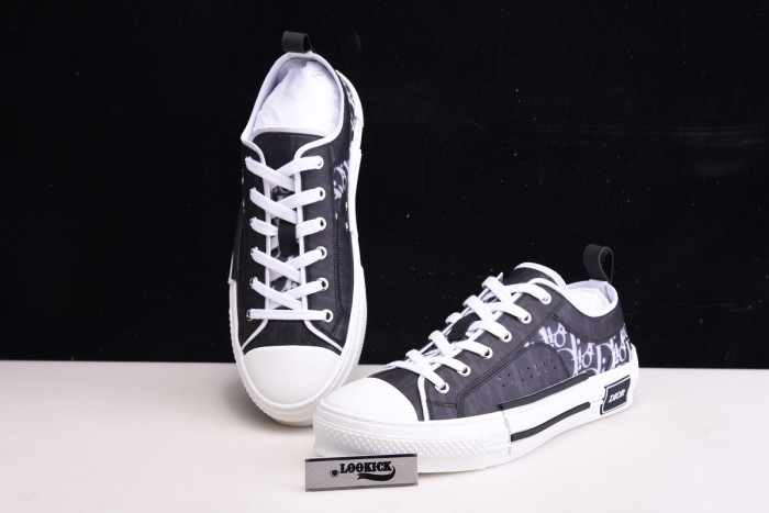 TB DR B23 Low Top Oblique Sneaker Black & White