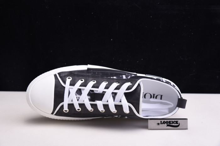 TB DR B23 Low Top Oblique Sneaker Black & White