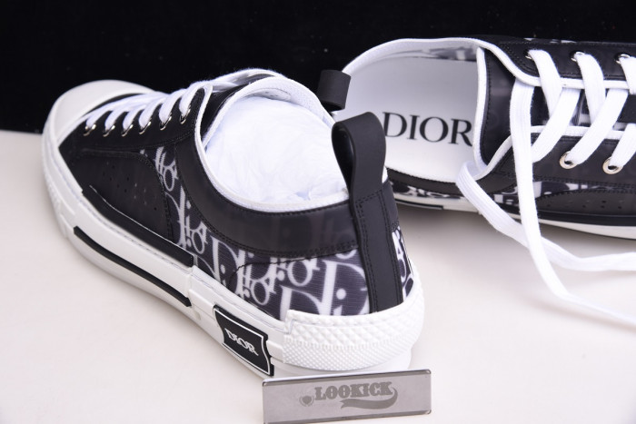 TB DR B23 Low Top Oblique Sneaker Black & White