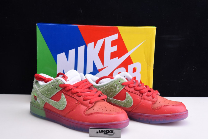 KICKWHO Nike SB Dunk Low Strawberry Cough CW7093-601