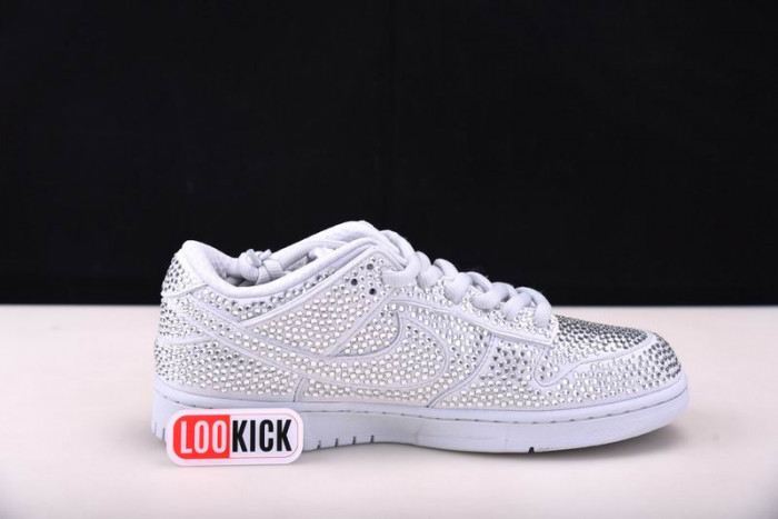 KICKWHO Nike Dunk Low Cactus Plant Flea Market Pure Platinum CZ2670-001