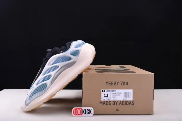 Reps LY ADIDAS YEEZY 700 V3 GY0260