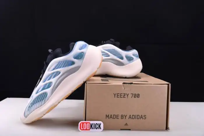 Reps LY ADIDAS YEEZY 700 V3 GY0260