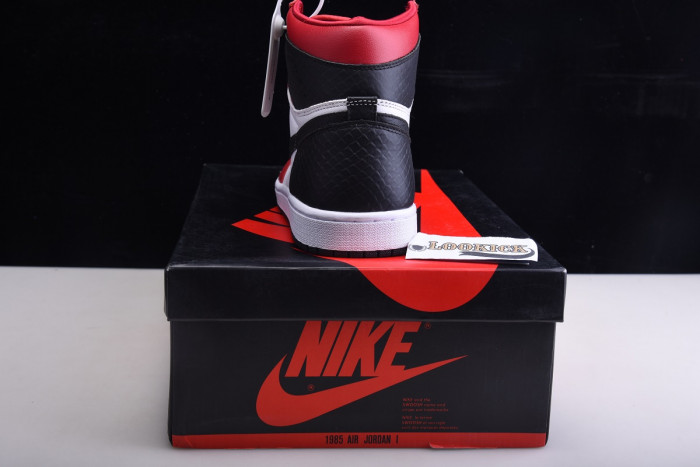 TB Air Jordan 1 High OG WMNS Satin Snake CD0461-601