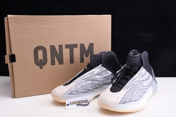 Bmlin Shoes Adidas YZY QNTM Yeezy Quantum Q46473